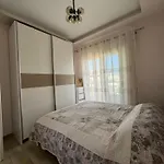 Apartment Sea View Deluxe Qerret Golem *