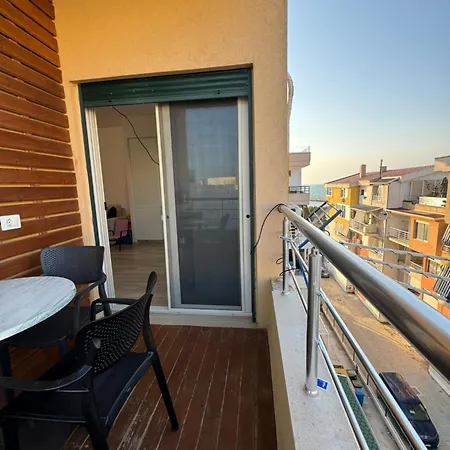 Sea View Deluxe Qerret Golem Apartment *