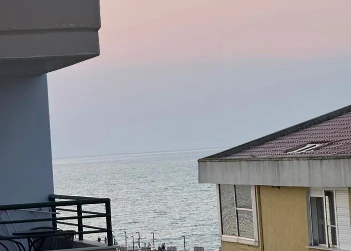 Sea View Deluxe Qerret Golem Apartment *