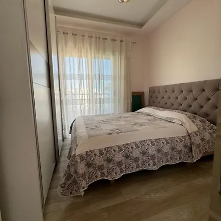 Sea View Deluxe Qerret Golem *