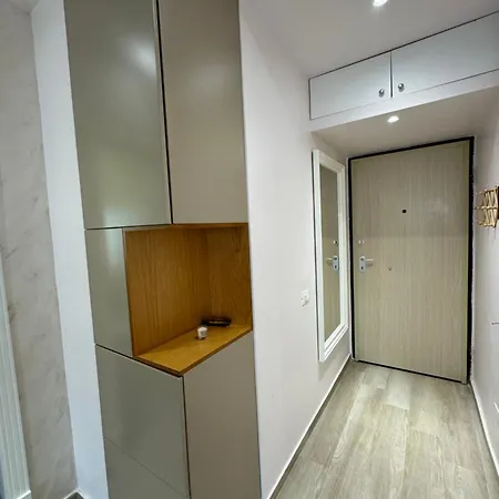 Sea View Deluxe Qerret Golem 公寓 *