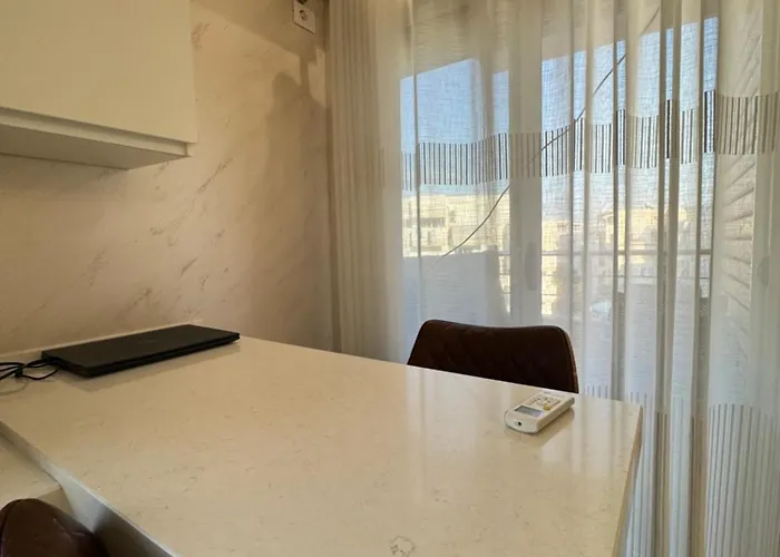 Sea View Deluxe Qerret Golem